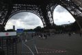 14:40 HODIN - Pod Eiffelovou věží v Paříži - Největší ze všech Fan zón vybudovaných ve Francii se otvírá a pomalu plní fanoušky.