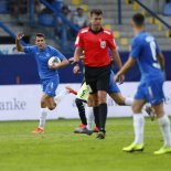 Domácí dokázali snížit deset minut před koncem zásluhou střídajícího chorvatského útočníka Petara Musy, který okamžitě s míčem spěchal do středového kruhu.